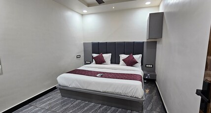 Hotel Krishna Room Type - Deluxe Room