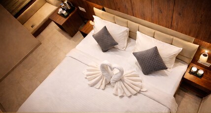 Hotel Regal Crest Room Type - Executive Room