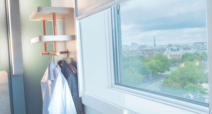 ibis budget Paris Porte d'Orleans Room Type - TRIPLE ROOM FOR 3 PEOPLE WITH 2 SINGLE SIZE BEDS AND 1 BUNK BED ibis budget Paris Porte d'Orleans Room Type - TRIPLE ROOM FOR 3 PEOPLE WITH 2 SINGLE SIZE BEDS AND 1 BUNK BED