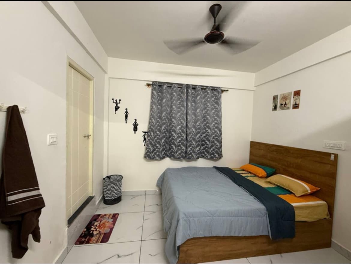 Corner House for parties 1BHK - Tap to explore photos