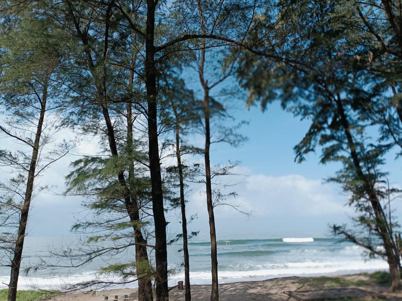 The redstones resort - Tap to explore photos