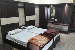 HOTEL NARESH