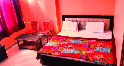 Hotel kushal palace Room Type - Delex room