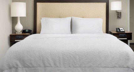 Hampton Inn & Suites Phoenix/Tempe Room Type - 1KNG MOB HEAR ACC W TUB NS