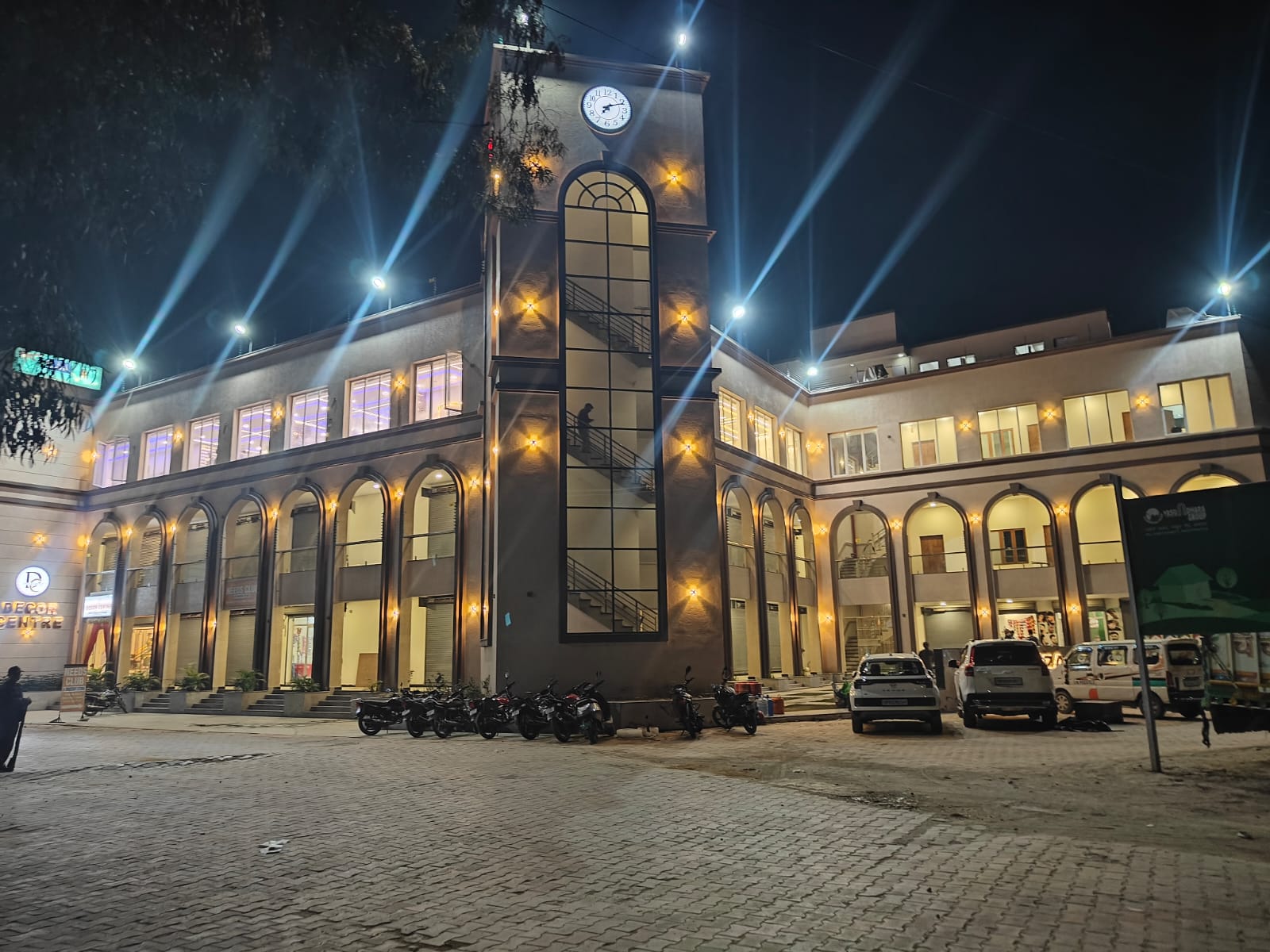 Hotel Celebration - Tap to explore photos