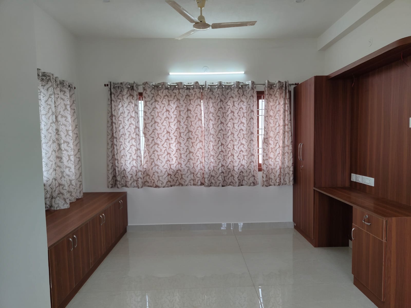 1BHK Full apartment for short stays Chennai - Tap to explore photos