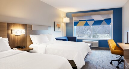 Holiday Inn SEATTLE DOWNTOWN Room Type - 1 Bedroom Suite 2 Queen Mobility Accessible
