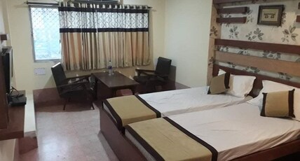 HOTEL NARESH Room Type - Super Deluxe Room - AC