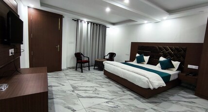 Hotel and Motel Annapurna Room Type - Suite Room