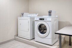 Holiday Inn Express Hotel & Suites Greenville, an IHG Hotel