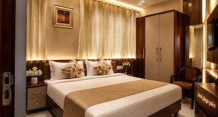 HOTEL SHREE GANGA PALACE Room Type - EXECUTIVE ROOM HOTEL SHREE GANGA PALACE Room Type - EXECUTIVE ROOM