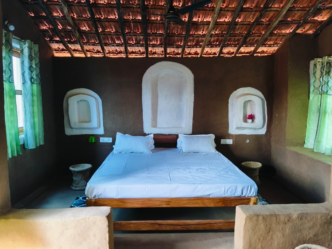 Mandhan View Point Homestay - Tap to explore photos