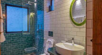Nirvana Hill Resort Room Type - Lake View Cottage with Plunge Pool