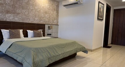 Hotel CyberVista Room Type - Deluxe Room