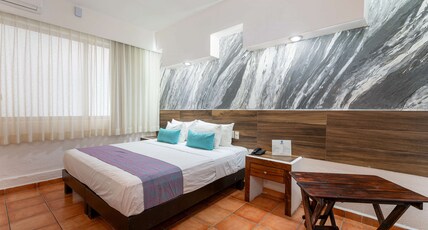 Best Western Posada Chahue Room Type - 1 King Bed, Non-Smoking, Wi-Fi