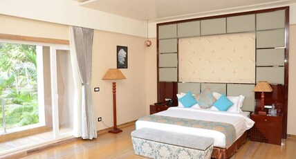7 Seasons Resort & Spa Room Type - Royal Room with Balcony