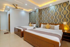 Paradise Inn Near ISBT