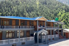 Narayan Palace by Nature Nests