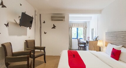 Victoria Hotel, a NuVe Group Collection Room Type - Family Room