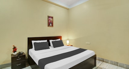 Hotel O Gorchuk Guwahati Room Type - Deluxe