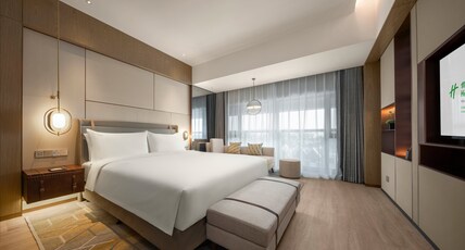 Holiday Inn CHANGCHUN JINGYUE Room Type - 1 Bedroom Suite