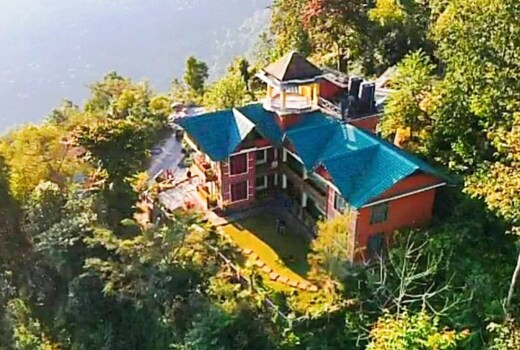 The Red Mud Chalet By StayApart
