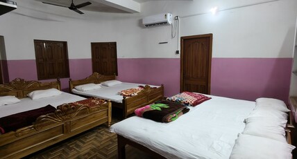 Hotel Virat Palace Room Type - Standard Room with Air Conditioning