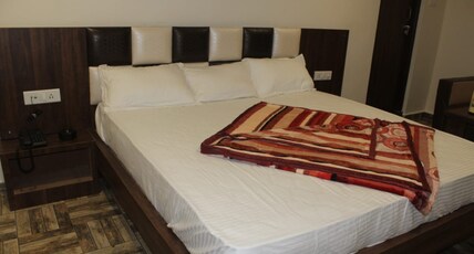 Hotel Kanha Inn Room Type - Deluxe A/C