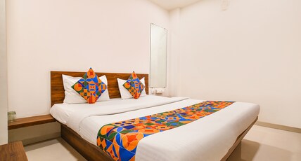 FabHotel Apple Room Type - Deluxe Room