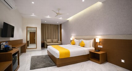 Solasta Stays and Banquets  Wakad Room Type - Grand Rooms 350 sq ft with Sofa cum bed