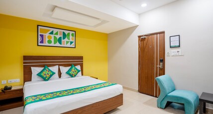 Treebo Pride Inn Raidurg Room Type - Deluxe Room