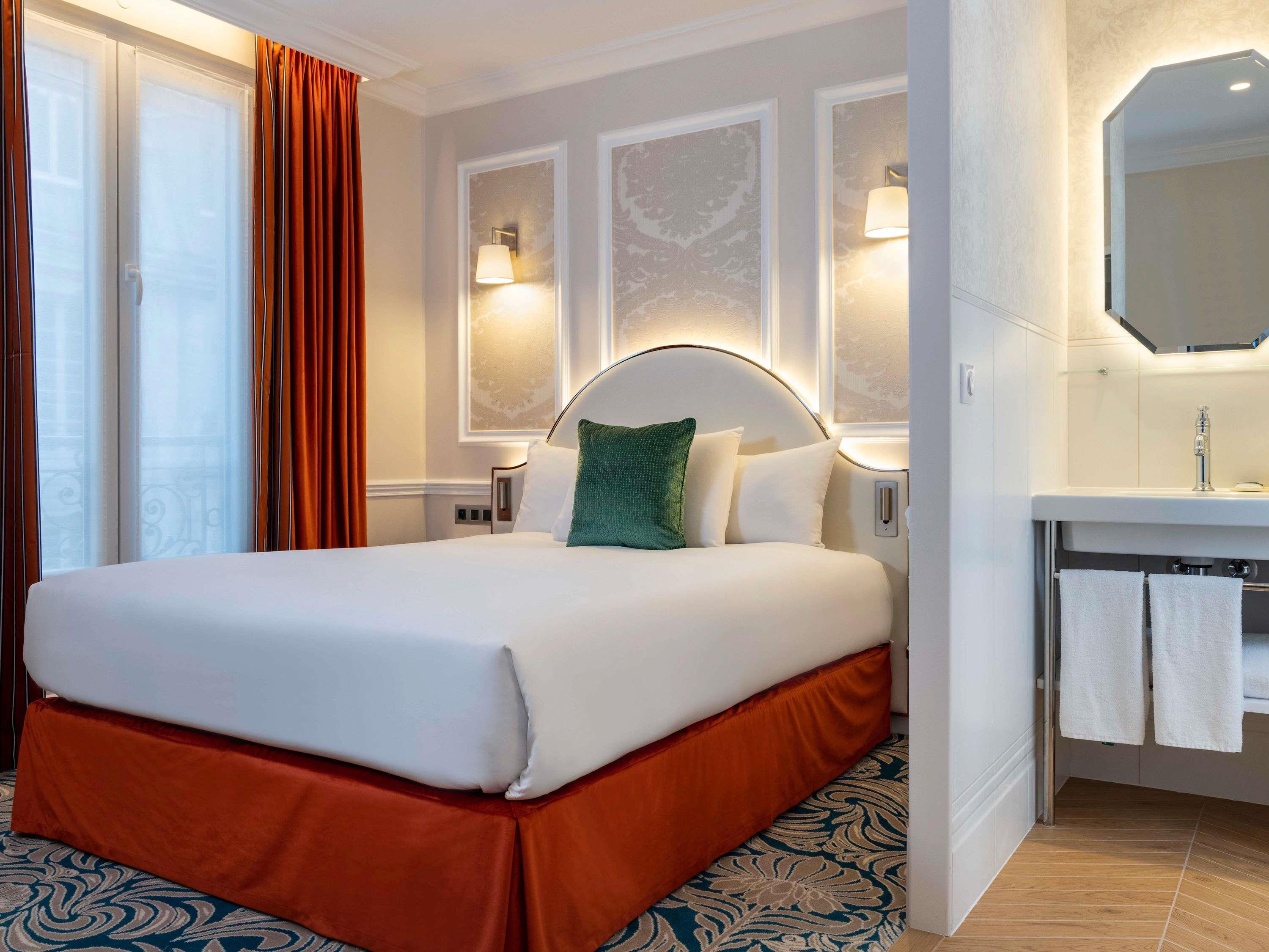 Mercure Paris La Sorbonne Saint-Germain-des-Pr - Tap to explore photos