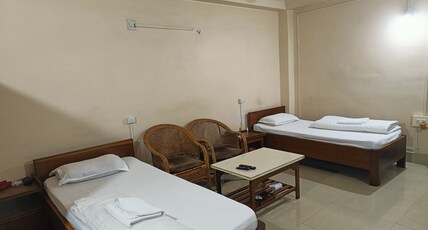 Hotel Blue Pine Room Type - Non-AC Deluxe Double