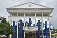 Prayag Inn - 500 Mts from High court