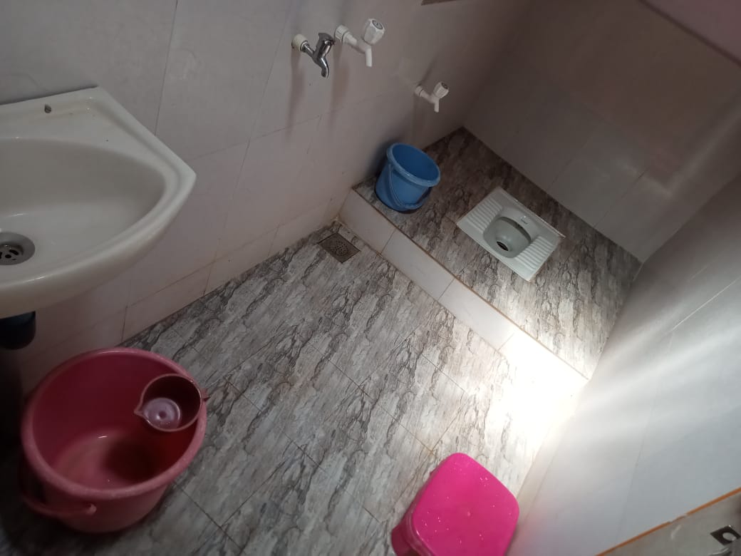 Giri Homestay - Tap to explore photos