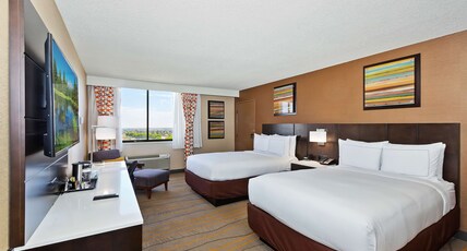 Doubletree by Hilton Whittier Los Angeles Room Type - 2 DBLS MOB HEAR ACC W TUB