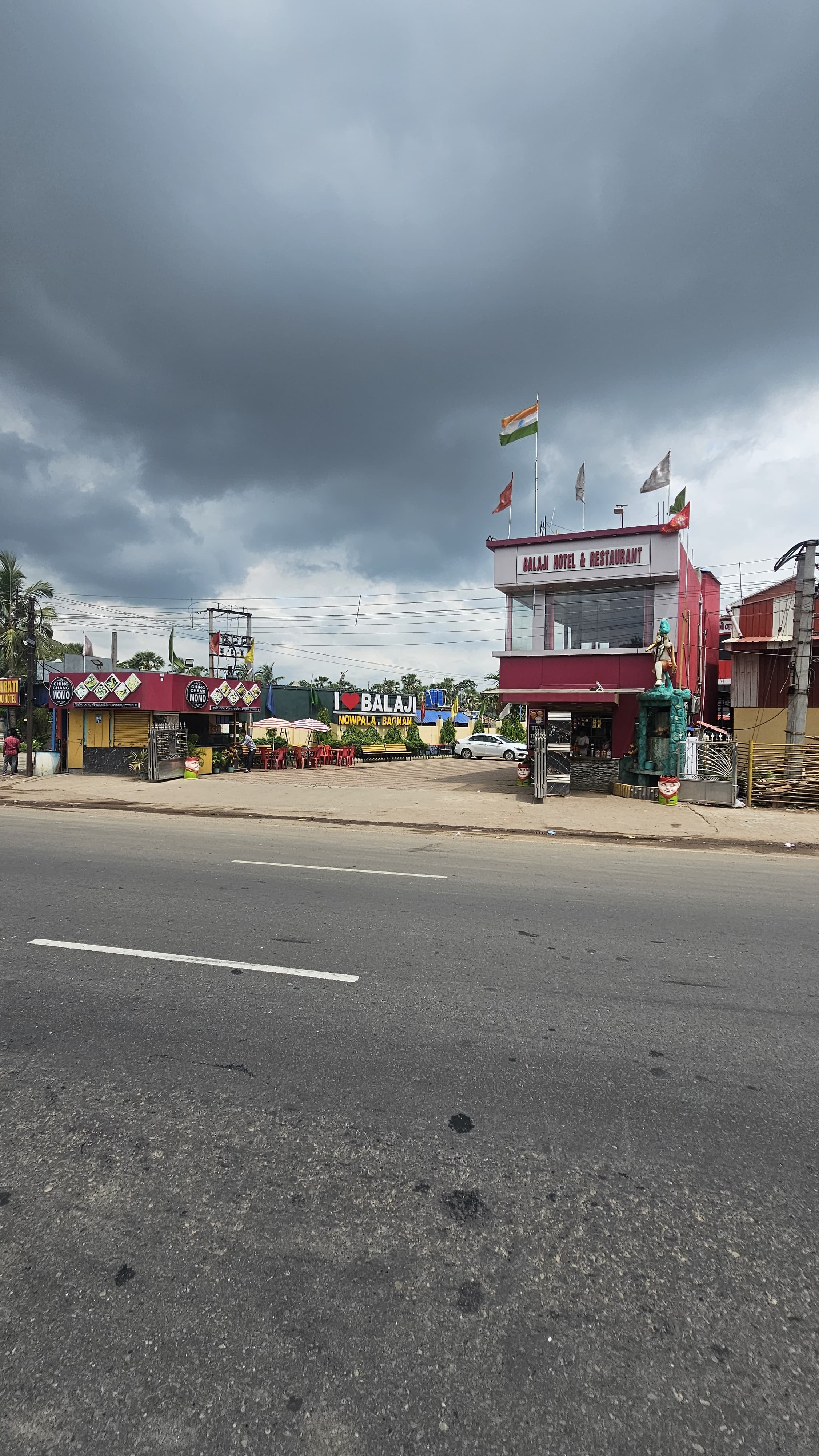 BALAJI HOTEL & RESTURANT CUM RESORT - Tap to explore photos