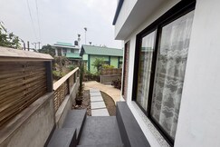 West Corner 2B Homestay Mawlynnong