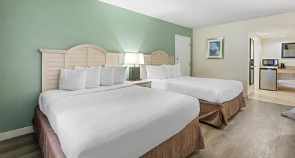 Best Western Gateway to the Keys Room Type - 2 Queen Beds, Non-Smoking, Microwave And Refrigerator, Wi-Fi, Full Breakfast