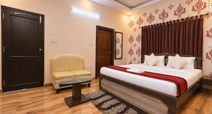 Springwoods Inn Room Type - Deluxe Double Room With Balcony Springwoods Inn Room Type - Deluxe Double Room With Balcony