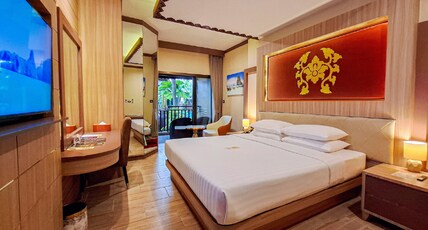 Quality Beach Resorts and Spa Patong Room Type - Deluxe Pool Front