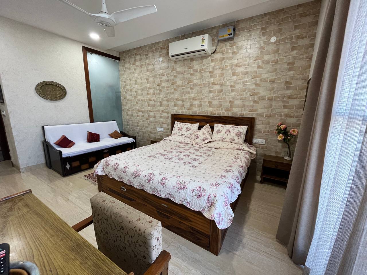 A 4BHK full floor in Legacy Haven An Anchorage - Tap to explore photos