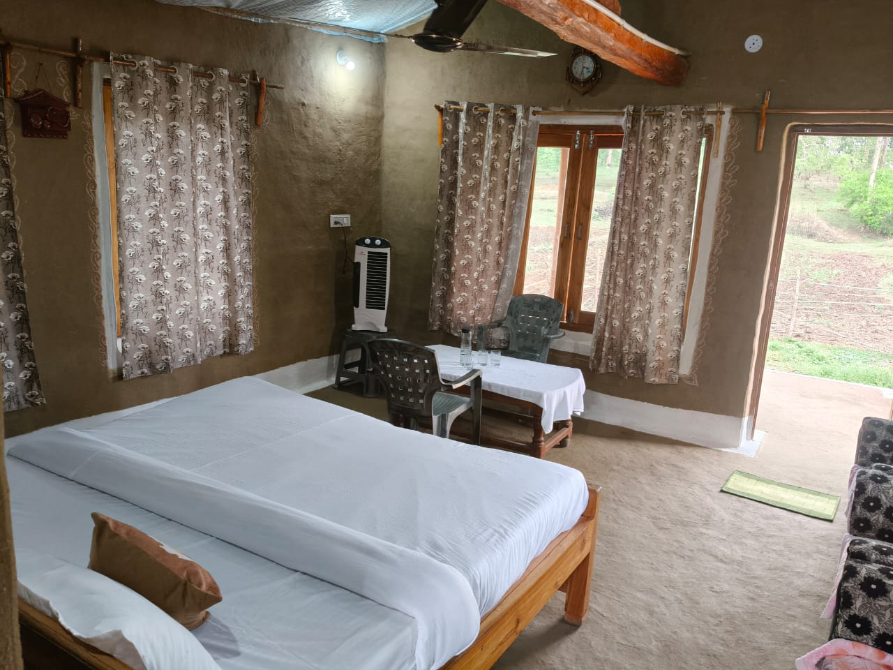 Runijhuni Homestay - Tap to explore photos