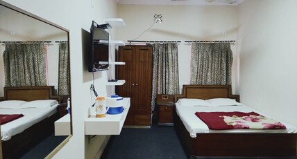 Hotel Dolphin Room Type - Four Bed Ac Ground Floor ( No view )