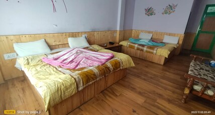 Hill Top Guest House Room Type - Deluxe Family Room