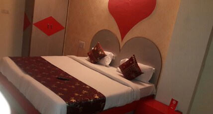 Hotel Star Plaza Room Type - Super Deluxe AC Room