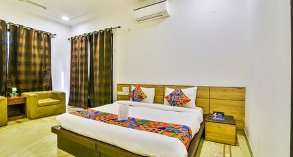 FabHotel Rallkmas Room Type - Premium Room With Balcony