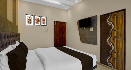 Super Hotel O Kashi Ghat Varanasi Formerly Ganga Valley Room Type - Classic Super Hotel O Kashi Ghat Varanasi Formerly Ganga Valley Room Type - Classic