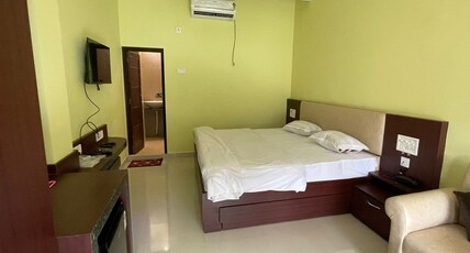 GOLDEN VIEW RESORT AND RESTRURENT Room Type - Deluxe Room