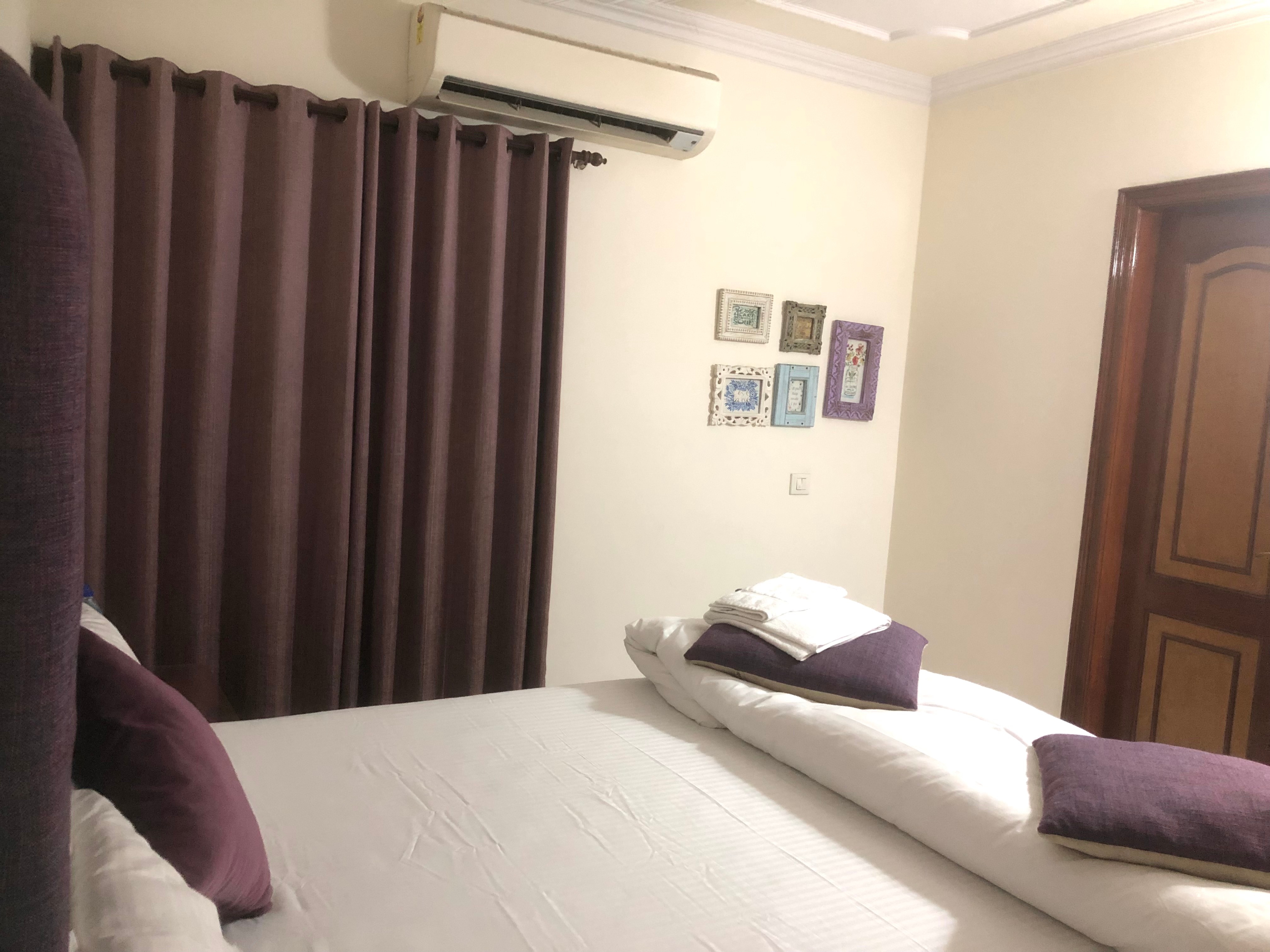 Kuvera Home Stay - Tap to explore photos